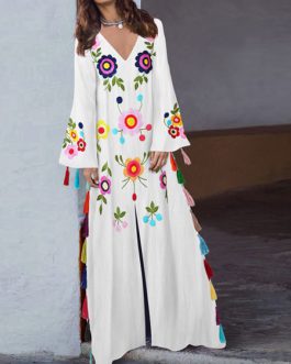 Vintage Women Folk Style Print V-Neck Split Hem Maxi Dress with Tassel
