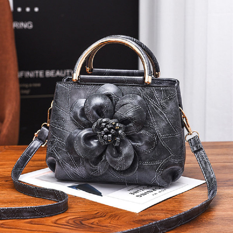 Gorgeous Stylish Faux Leather Handbag, attractive and classic in