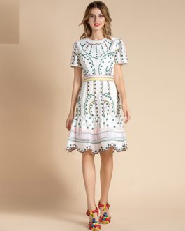 Fashion Runway Short Sleeve Hollow out Embroidered Holiday Dress