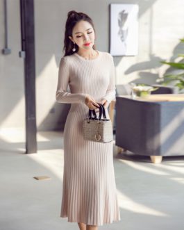 A-line Knitwear O-neck Solid Color Pullover Sweater Dress