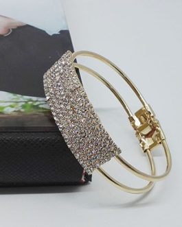 Elegant Bangle Wristband with Crystal Detailing