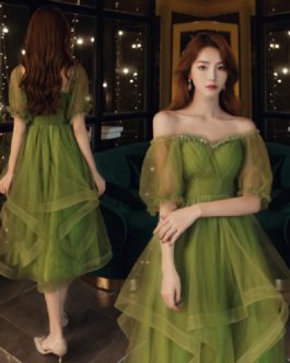 Ruffles Emerald Short Puffy Sleeves Homecoming Dress