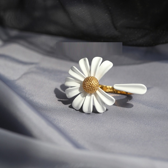Floral Daisy Asymmetric Ring Jewelry