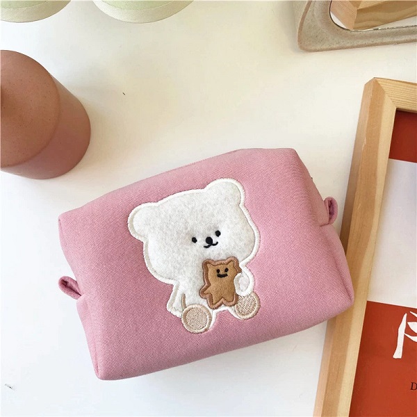 TOTE BAG WE BARE BEARS MINISO, Women's Fashion, Bags & Wallets