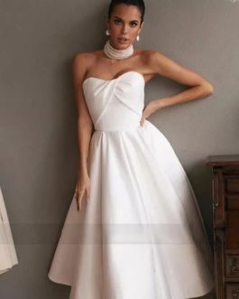 Simple Strapless Short Wedding Dress