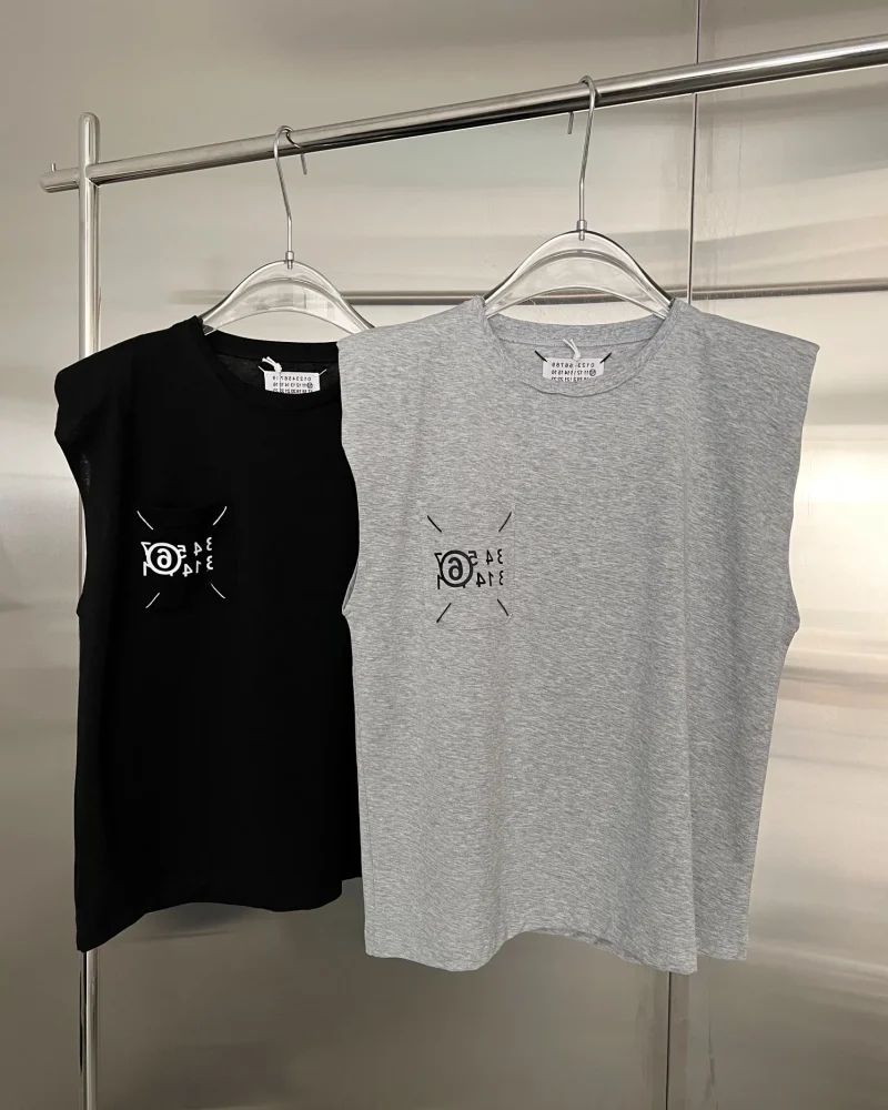 Classic Trendy Calendar Letter Printing Loose O-Neck Sleeveless Tank Top