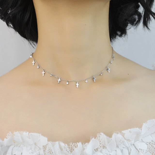 Sweet Cross CZ Short Clavicle Necklace For Women