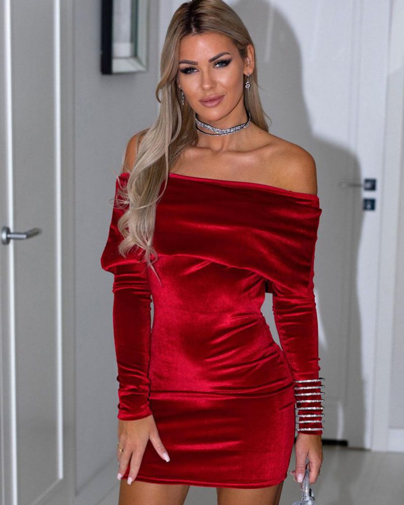 ChicHolidayLooks, StyledForChristmas, ClassyChristmas, ElegantEnsembles, WinterFashion, FestiveFashionistas,