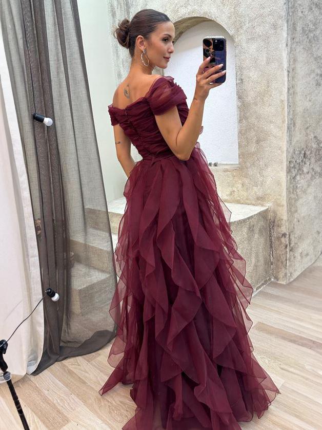 Tulle Party Dresses Off-Shoulder Elegant Cocktail Dress In Solid Color