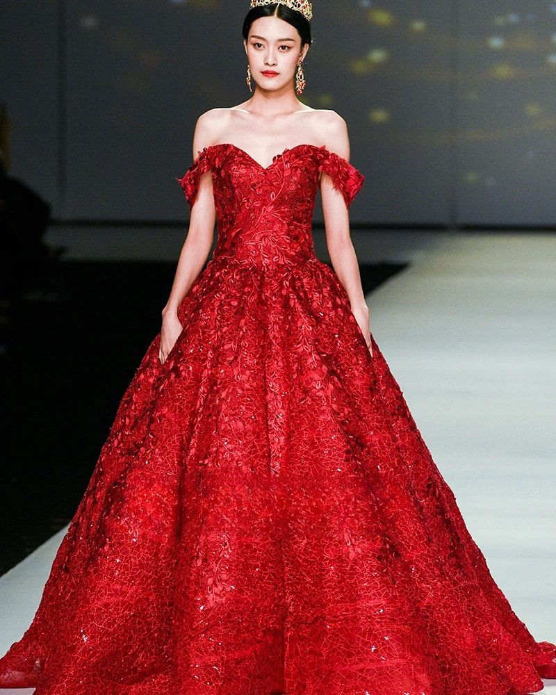 Designer Sleeveless Wedding Dress Fashion Vintage Appliques Bridal Gown