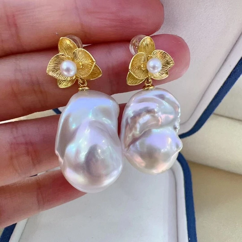 Vintage Baroque Lotus Shape Gentle Premium Pearl Earrings