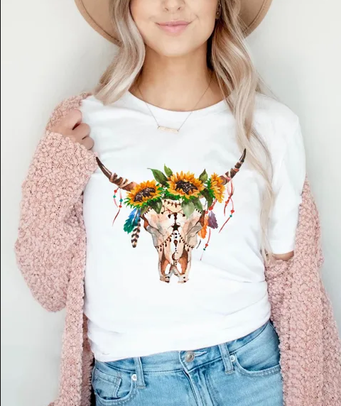 Elegant Feather Design Women's T-Shirt - Perfect for Summer Fashion