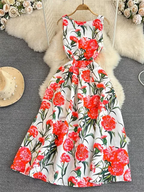 Enviable Empire Waist Floral Dress for Seamless Day-to-Night Looks