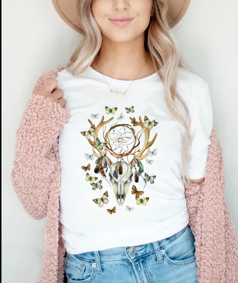 Love & Style Fusion – 90s Inspired Watercolor Butterfly Print T-shirt