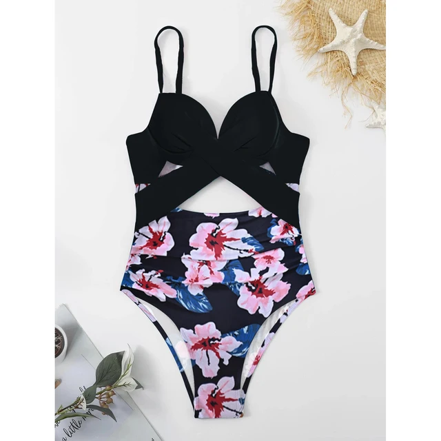 Sophisticated One-Piece Swimwear Cut Out Bathing Suit for Stylish Beach Days