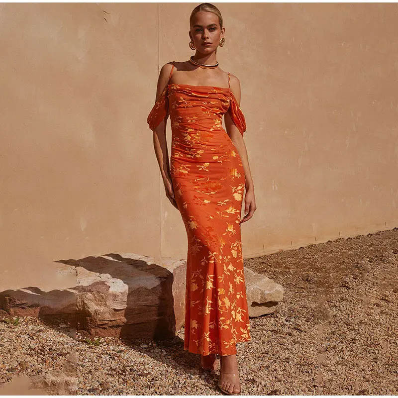 Stunning Sheath Flower Stylish Streetwear Elegance with Spaghetti Strap Design