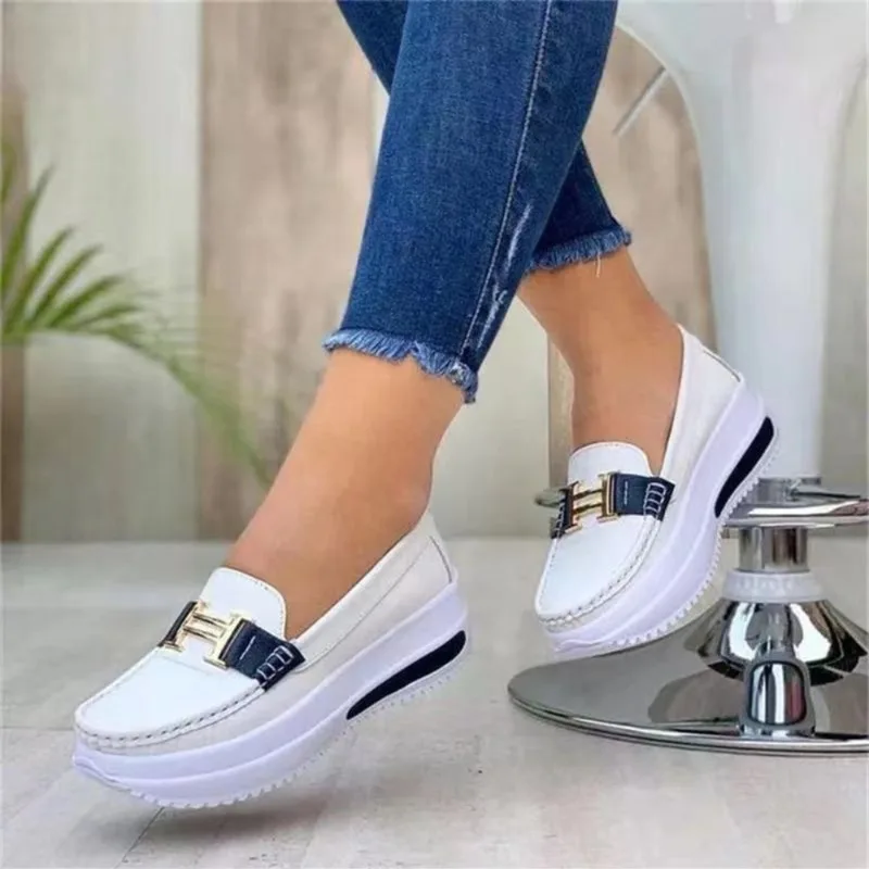 Round Toe Outdoor Flat Sports Flat  Leather Loafers Shoes