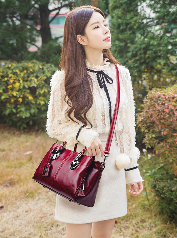 Vintage Oil Wax Leather Luxury Design Shoulder Cross body Handbag