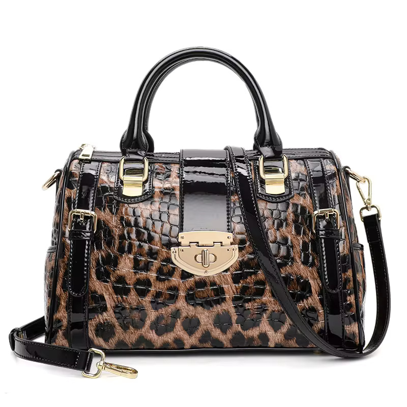 Leopard Print Fashion Waterproof and Scratch Resistant Trendy Handbag