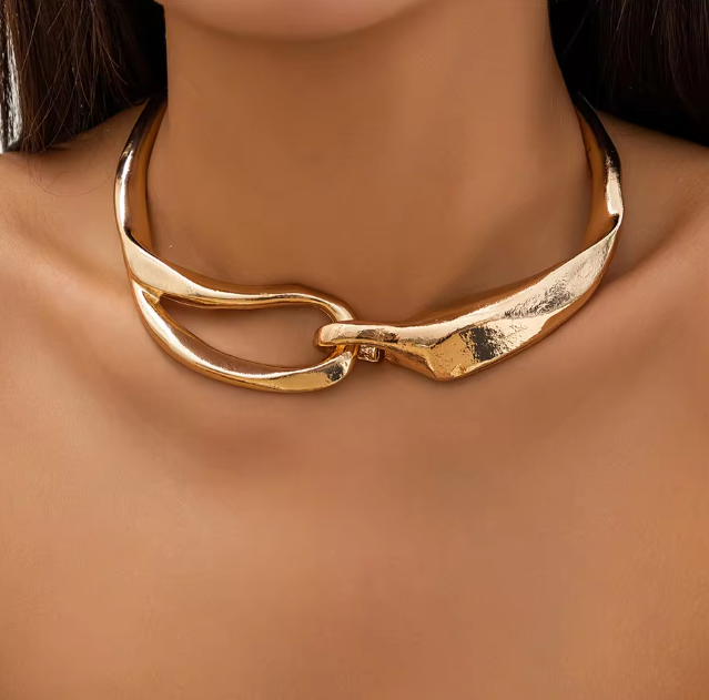 Elegant Exaggerated Chunky Heavy Metal Big Torques Twisted Chain