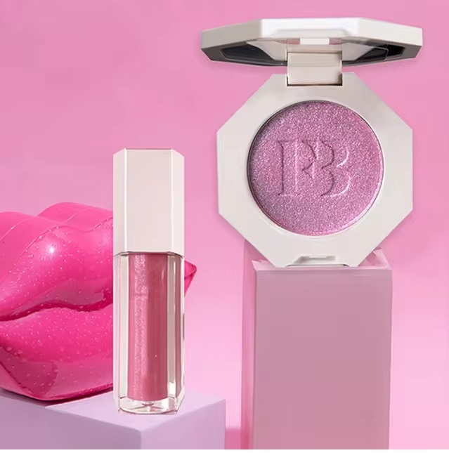 3D Blush Highlighter with Lip gloss Makeup Set Face Blush Glitter Powder Moisturizing Plumper