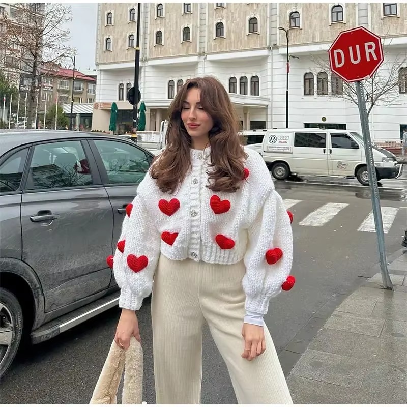 Elegant Single Breasted knitted-love Short Cardigan Sweater