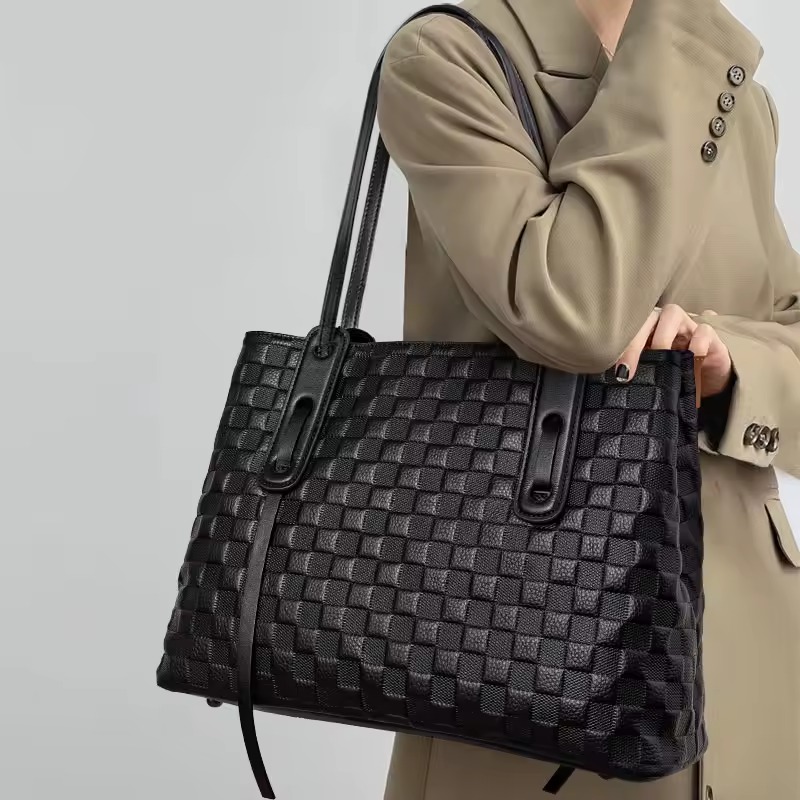 Genuine Leather Printed Cowhide One Shoulder Handbag