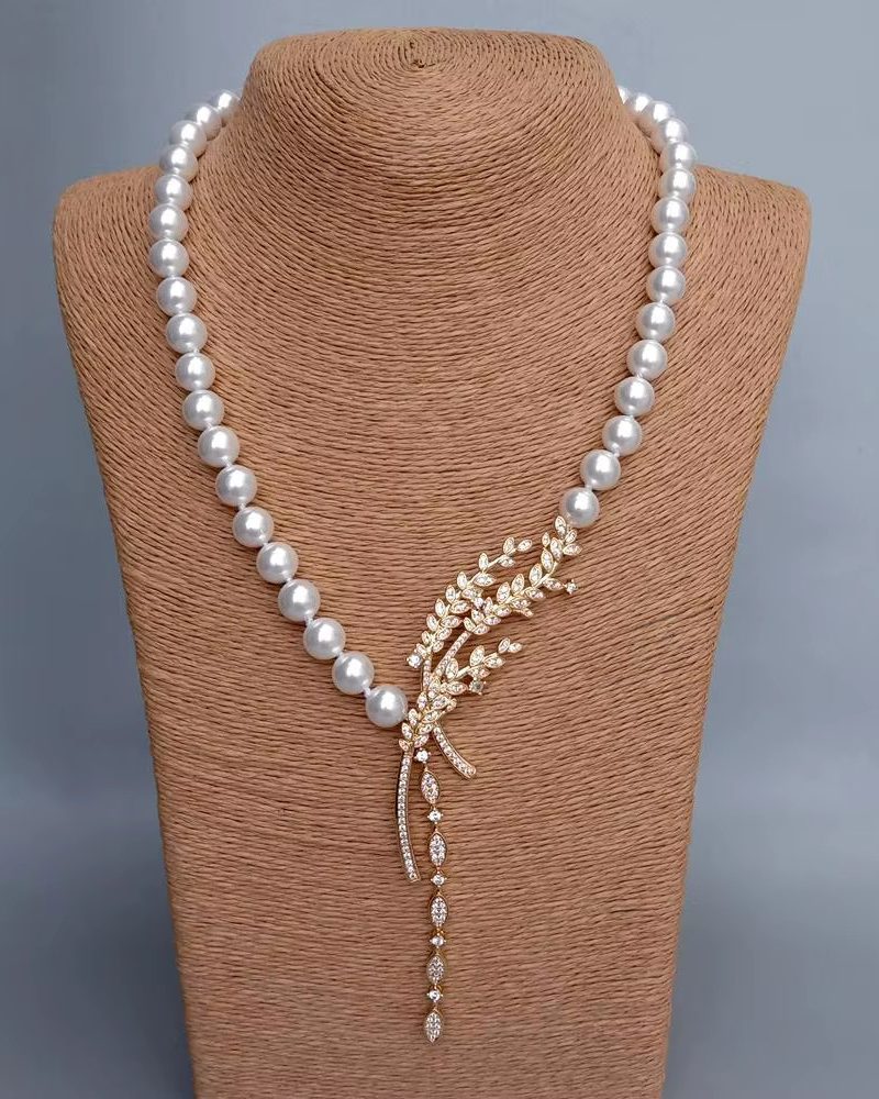 Classic Sea Shell Pearl Pave Pendant Choker Necklace