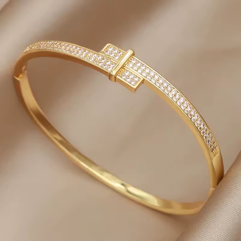 Classical Full Crystal Cubic Zircon Wide Wedding Bridal Zirconia Bracelet