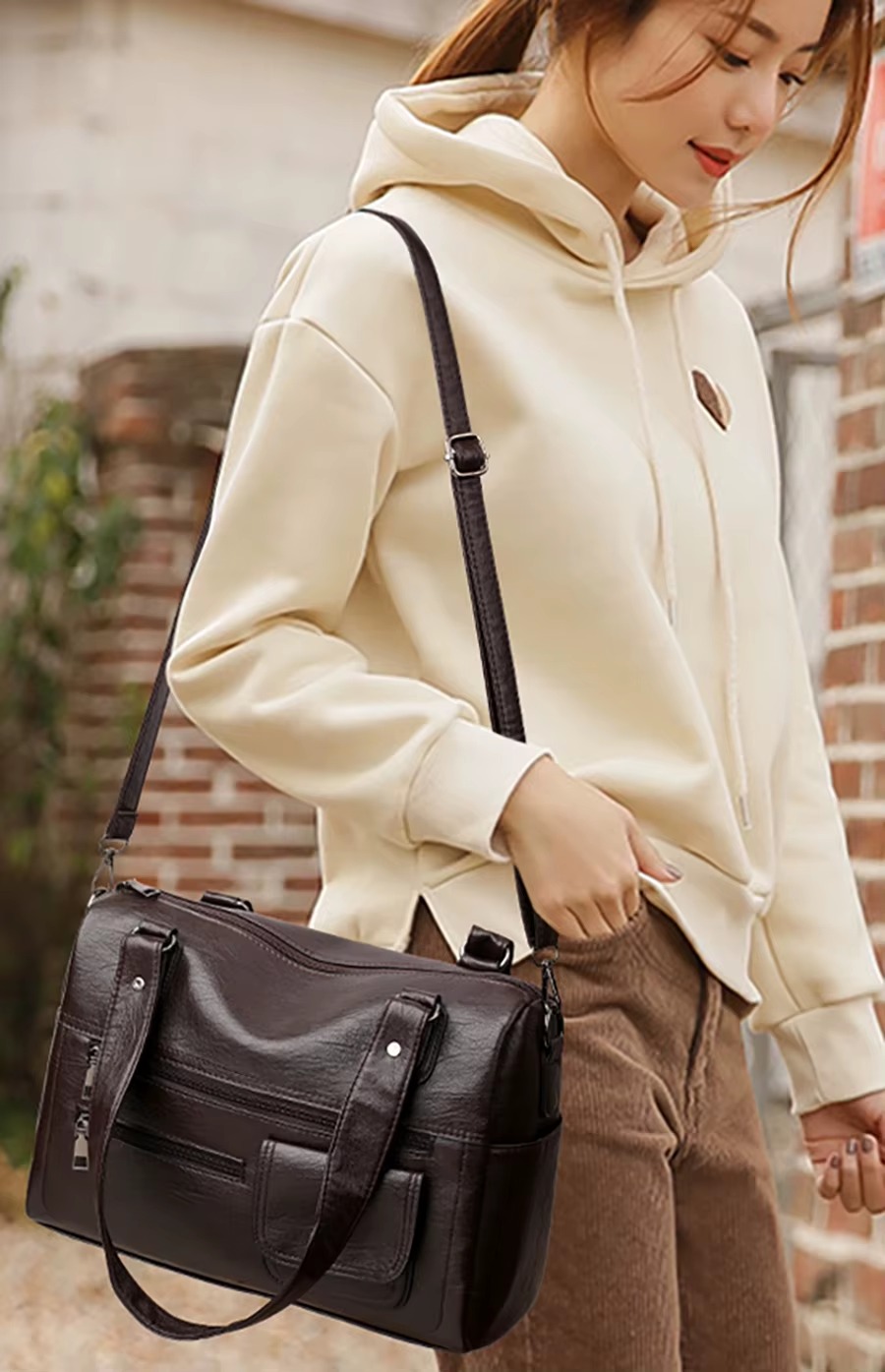 Vintage Chic Solid Color Adjustable Strap Leather Shoulder Hobo Bag - Image 4