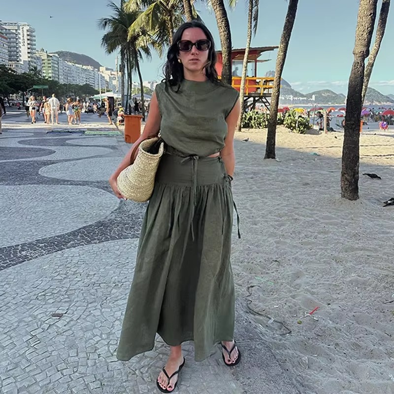 Elegant Lace Up Vest Sleeveless Hallow Out Crop Top Long Pleated Skirts Two Piece Set