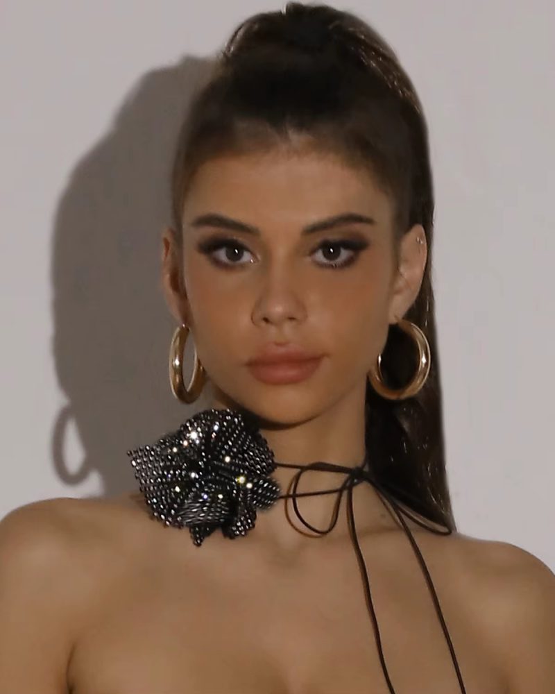 Elegant Shiny Rhinestone Flower Choker Lace-up Long Rope Chain Necklace