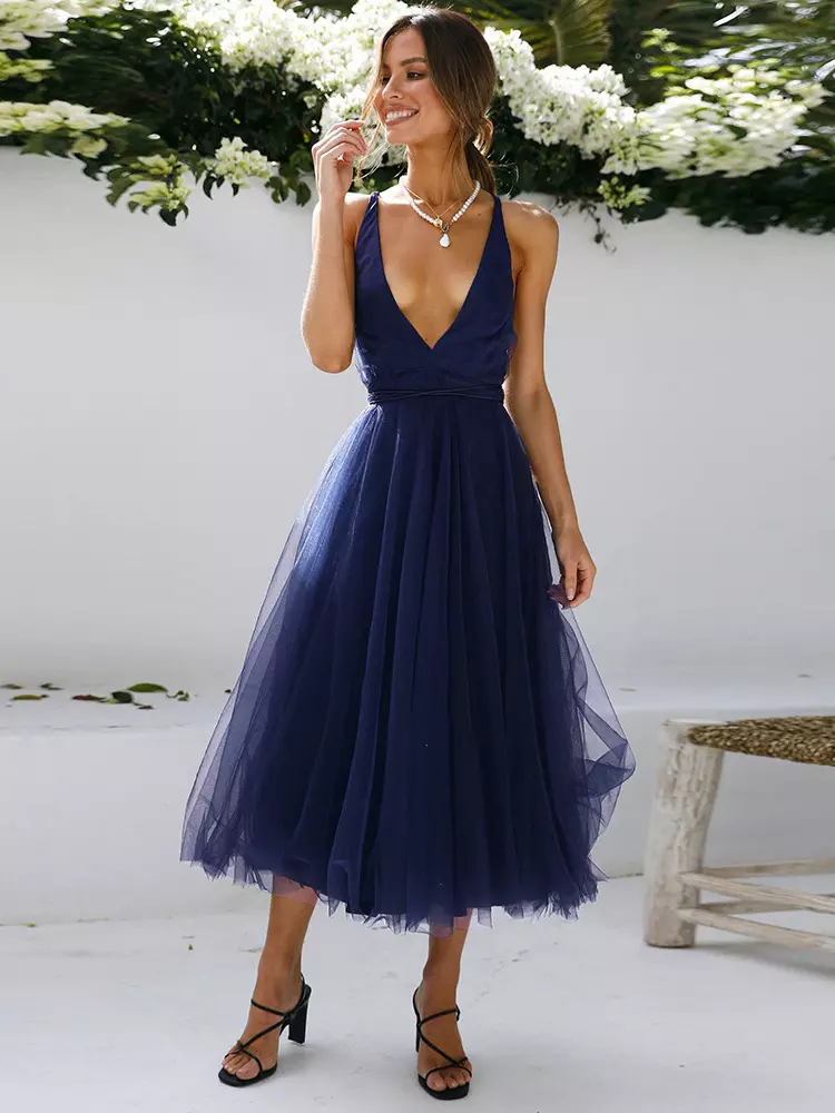 Elegant Sleeveless V-neck Open Back Spaghetti Straps Tulle Party Midi Dress