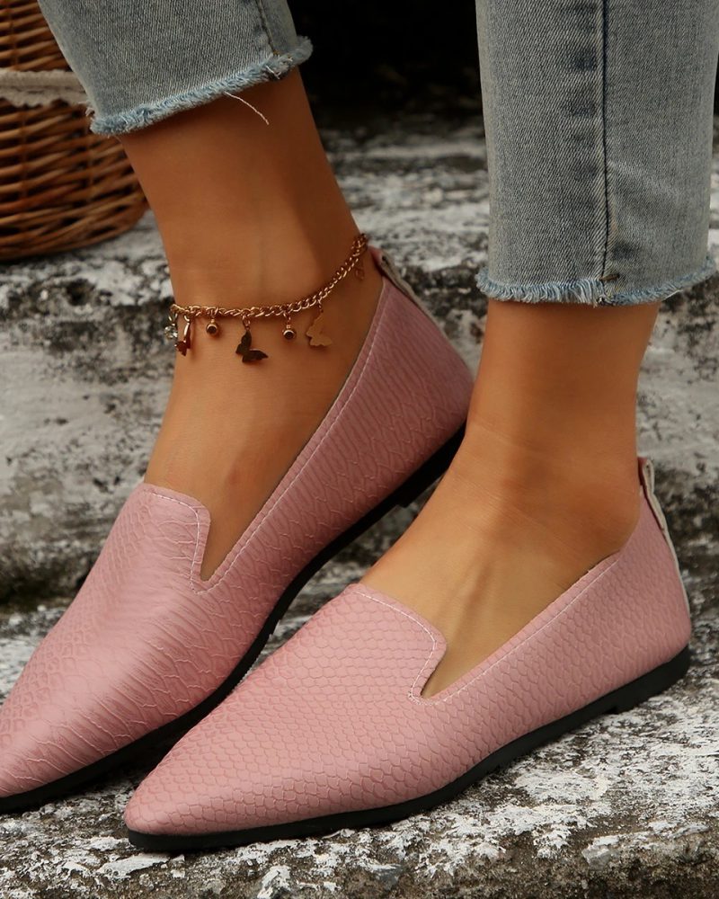 Casual Leather Large Soft Sole Comfortable Retro Pointed Flat Slip-on Shoes