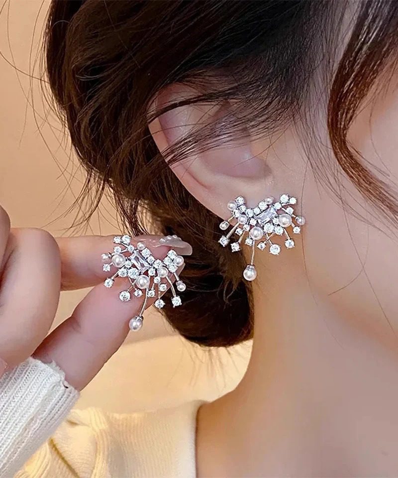 Elegant Romantic Bridal Aesthetic Irregular Rhinestone Pearl Flower Stud Earrings
