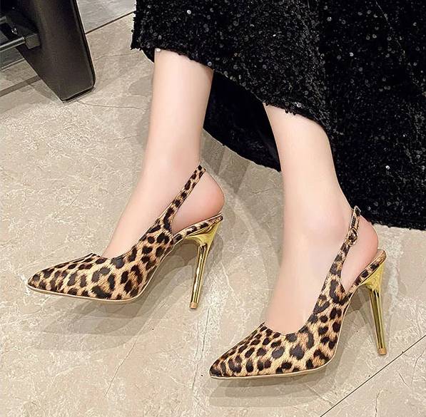 Simple Pointed Toe Sling-back Leopard Print High Heels Sandals - Image 3