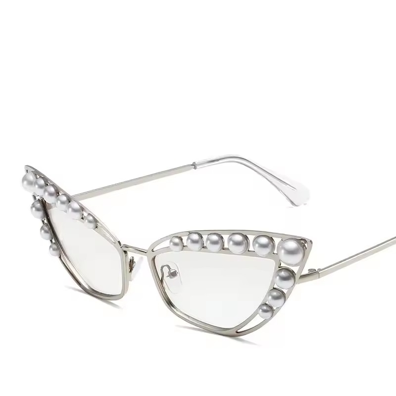 Vintage Brand Designer Hollow Pearl Triangle Metal Punk Shades UV Cat Eye Sunglasses
