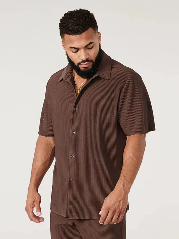 Plus Size Striped Jacquard Loose Collar Fashionable Short Sleeved Shirt.